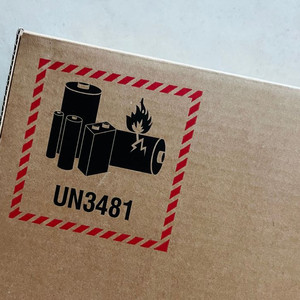 애플 맥북프로 16인치 M5 Max 스페이스 블랙 판매해요 이미지