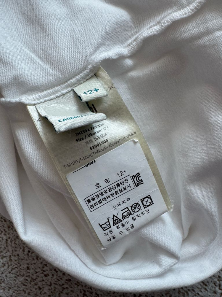 펜디키즈 반팔티 (12+) 버버리키즈봉쁘앙리미떼두두msgm몽클스톤타오보보쇼즈구찌로디니수어플룸루이스미샤이미스 이미지