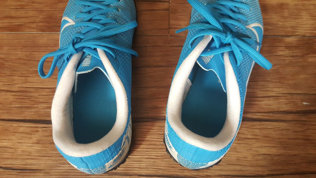 풋살화 축구화 210 나이키 아디다스 르까프 벨크로 찍찎이 이미지