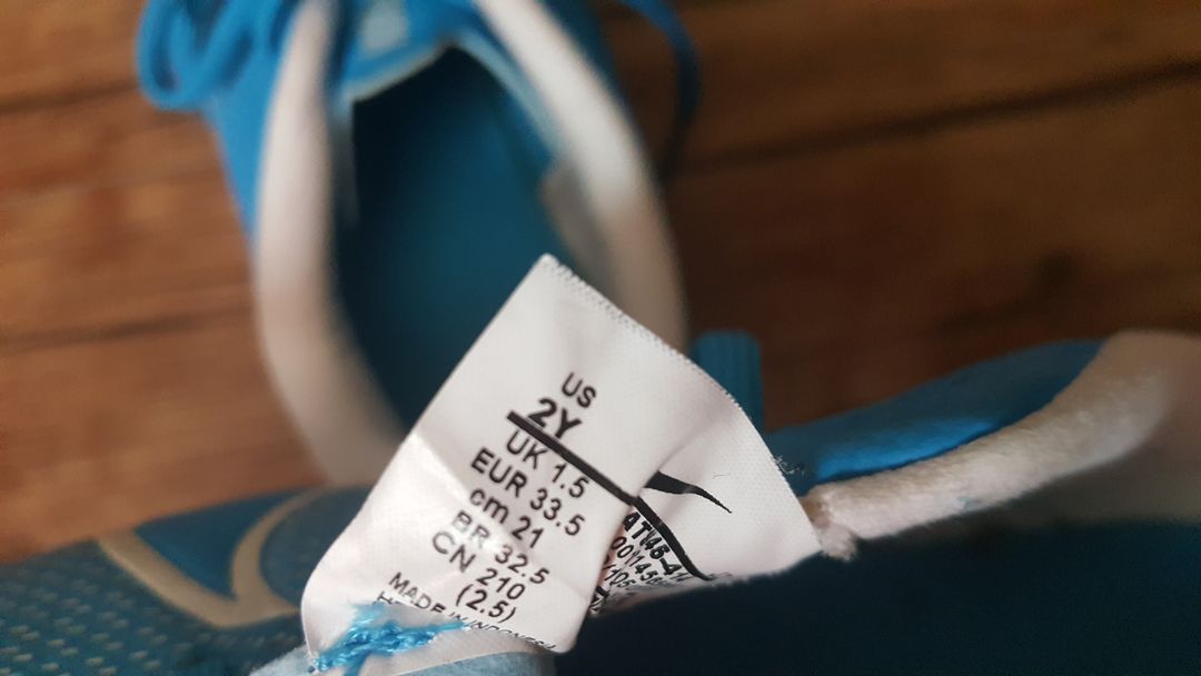 풋살화 축구화 210 나이키 아디다스 르까프 벨크로 찍찎이 이미지