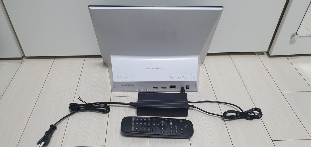 KT 기가 지니 테이블 TV2 판매 이미지
