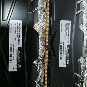 팀그룹 DDR4 8GB 3600MHz 램 2개 이미지