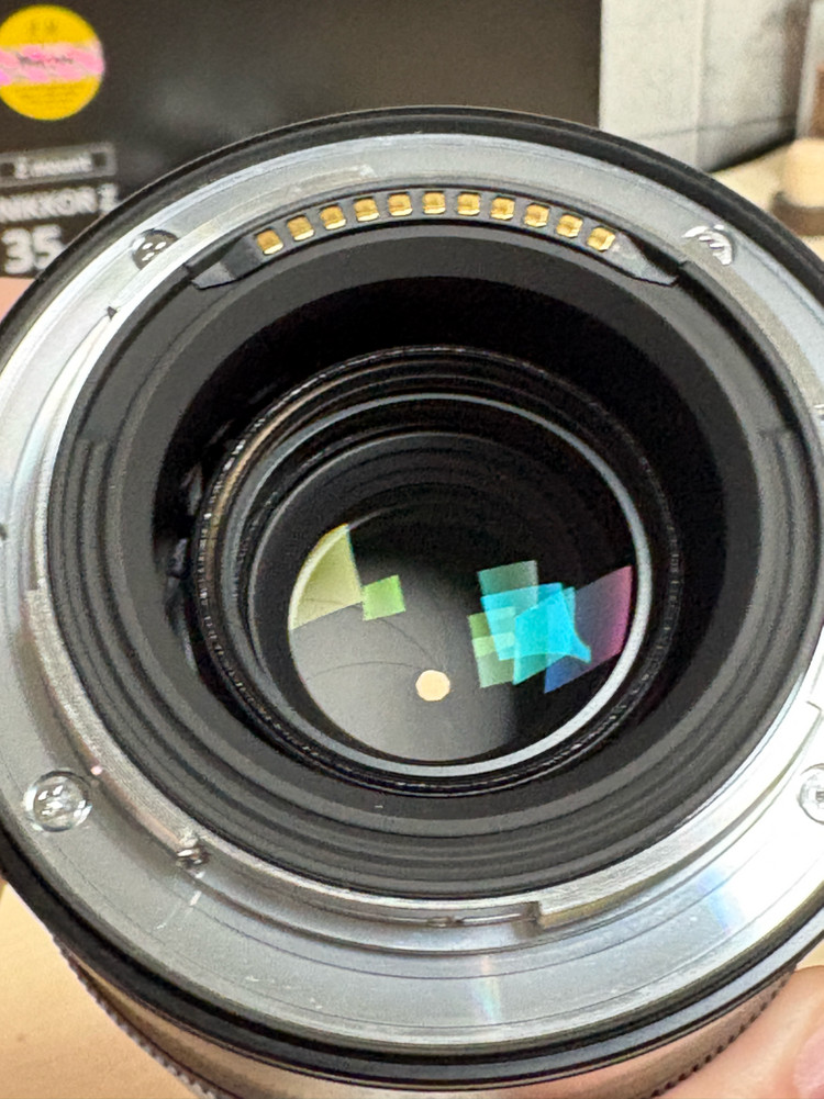 니콘 nikkor z 35mm 1.8s 렌즈 이미지