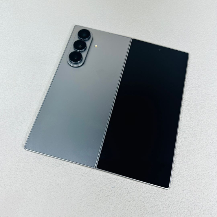 신폰급/초SSS급컨디션 자급제 폴드7 512기가 실버 이미지