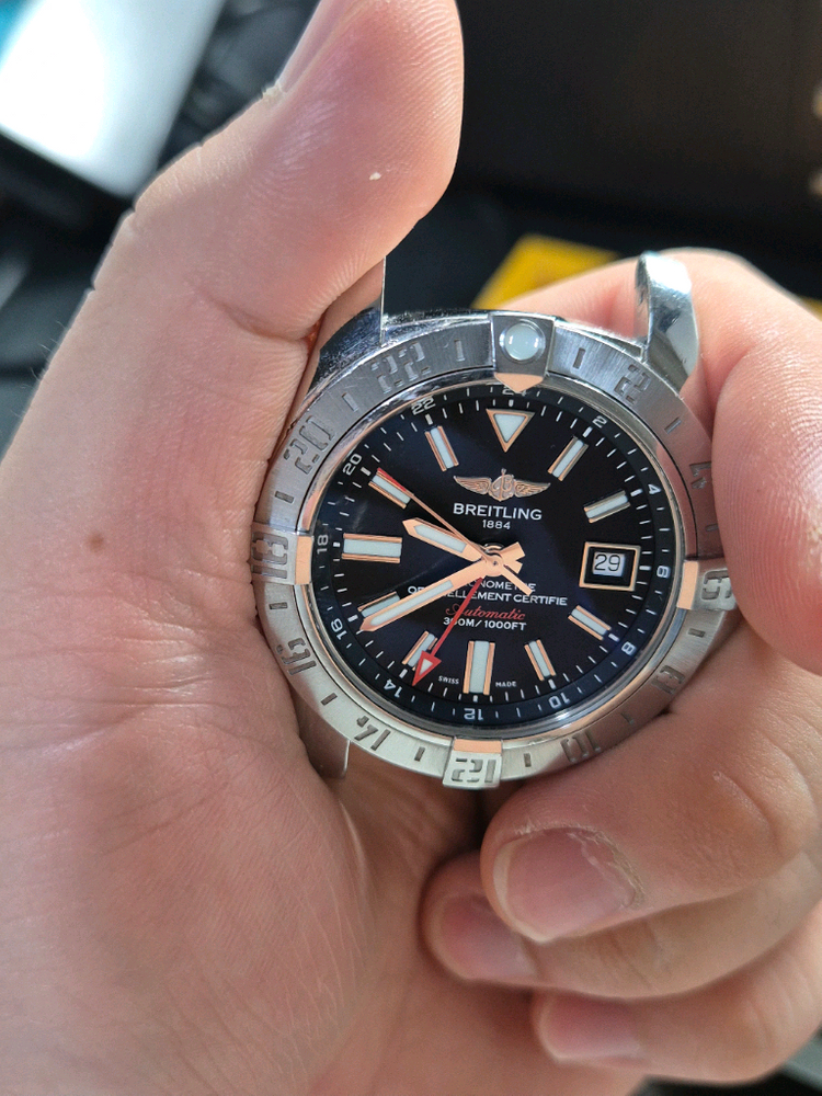 브라이틀링 어벤저(어벤져)2 gmt 이미지