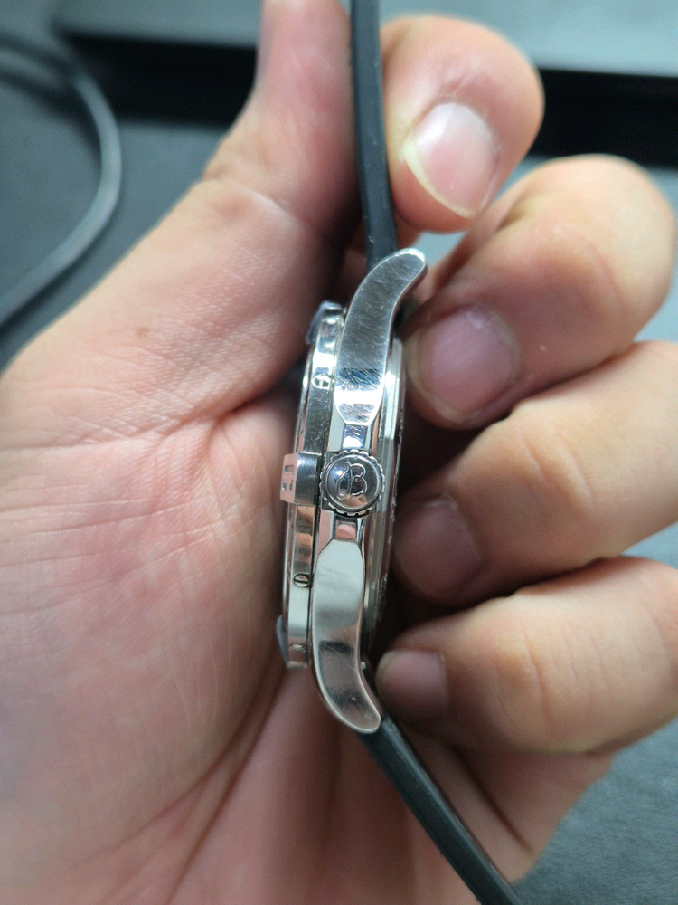 브라이틀링 어벤저(어벤져)2 gmt 이미지