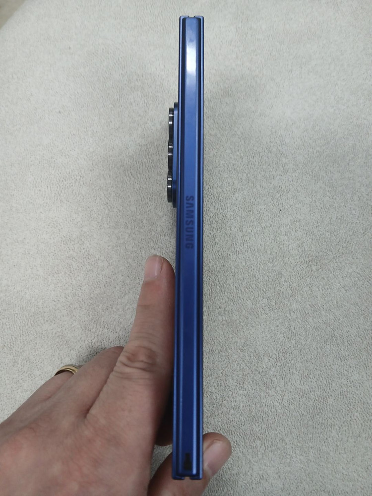갤럭시 Z폴드7 256G 블루 판매합니다[142만] 이미지