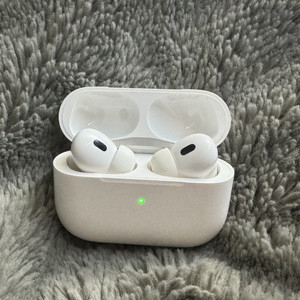 에어팟 프로2 8핀 이미지