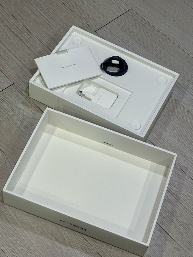 맥북 에어 M2 13.6 미드나이트 풀박스 판매합니다 이미지