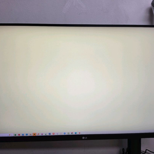 lg 32un880 4k 모니터 이미지