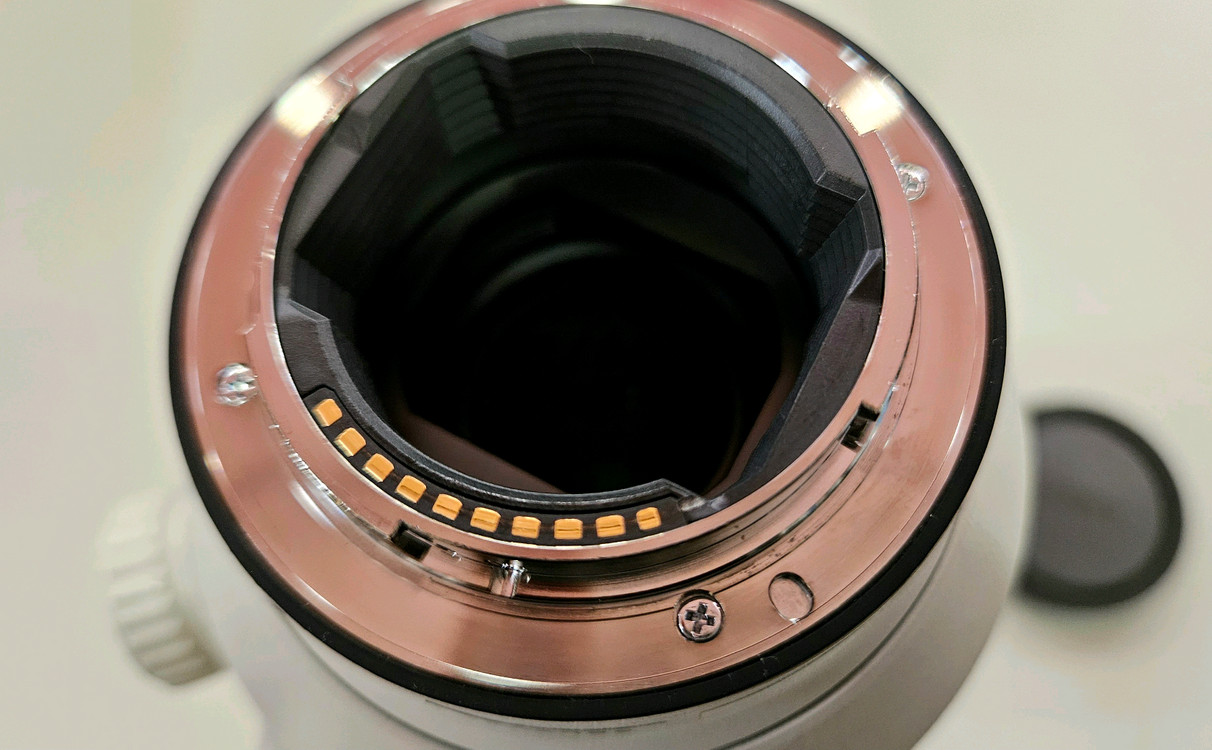 신품급> 소니 100-400mm F4.5-5.6 GM 백사금 100-400GM 이미지