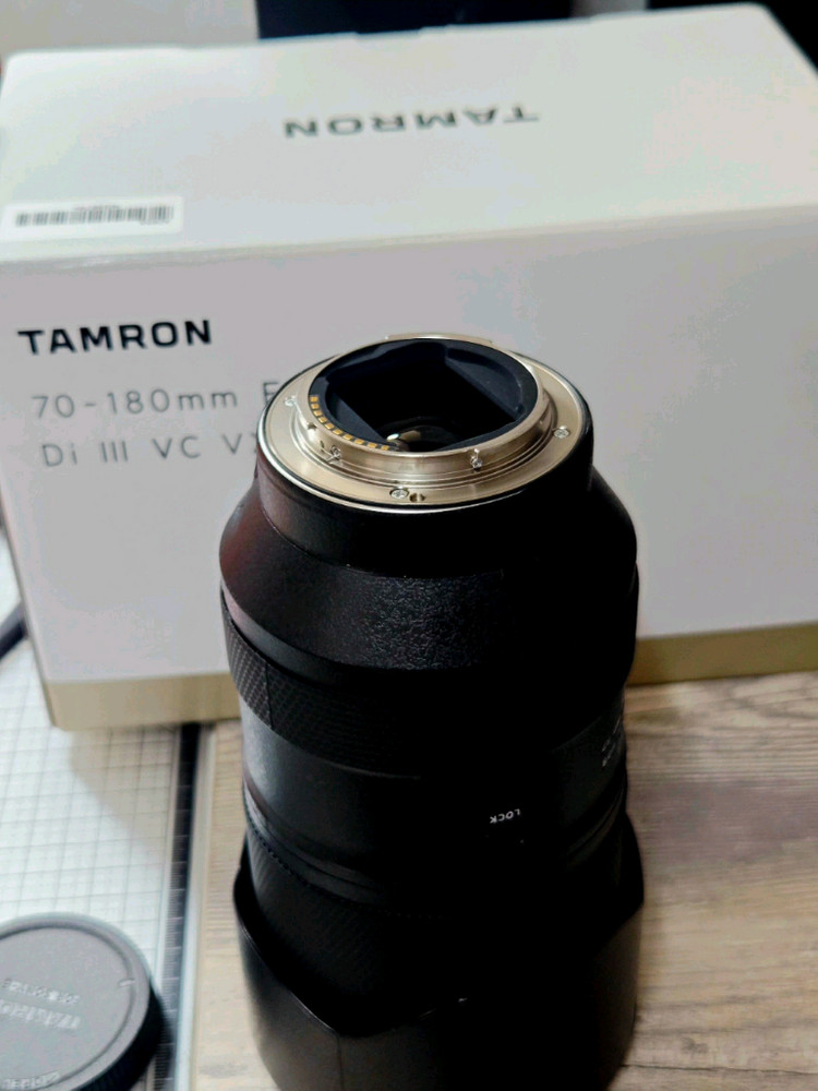 탐론70-180 g2 풀박스 입니다 소니 이미지