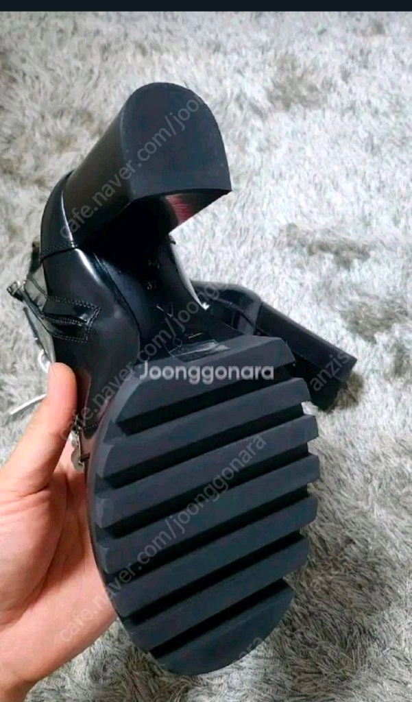 루이비통 여성 앵클 부츠 이미지