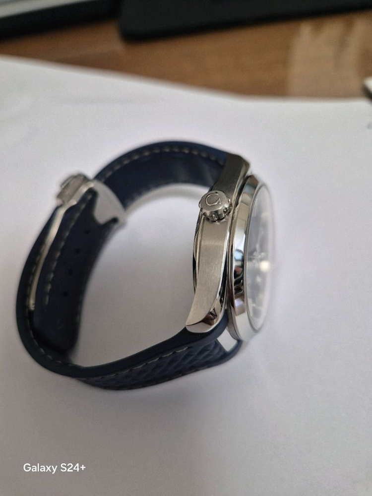 오메가 씨마스터 아쿠아테라 41mm 이미지