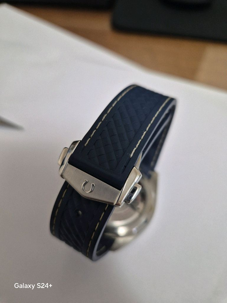 오메가 씨마스터 아쿠아테라 41mm 이미지