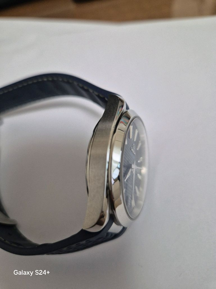 오메가 씨마스터 아쿠아테라 41mm 이미지