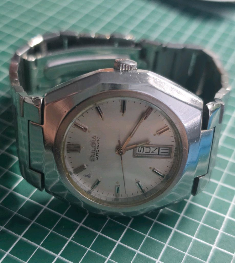 브로바(Bulova) 빈티지 옥타 데이데이트 오토메틱 시계 이미지