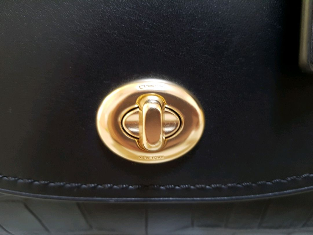 (새상품)코치 페이 크로스백 이미지