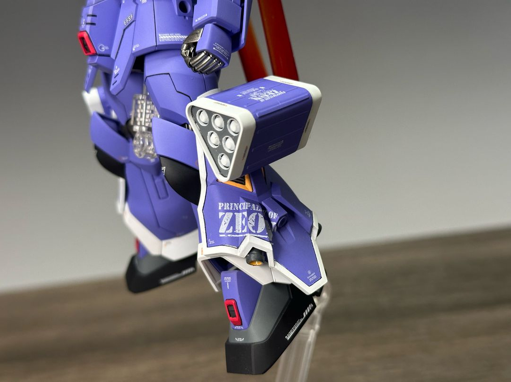 hg 이프리트 개량형 건담 도색작 이미지