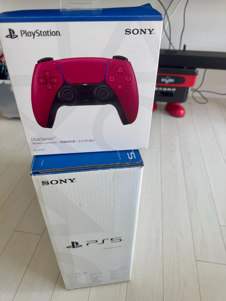 [풀박]PS5 플스5 디스크 에디션 듀얼센스 2개 컨트롤러 포함 (코스믹레드) 이미지