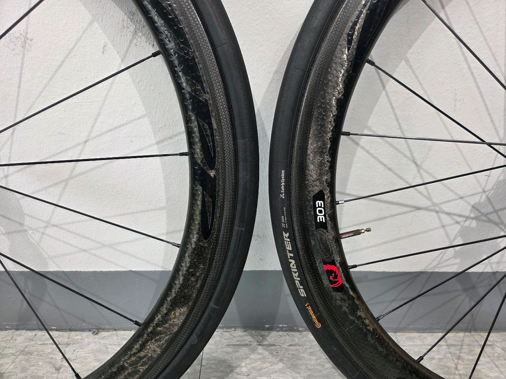 짚 ZIPP 303 v3 카본휠셋(림브용) 이미지