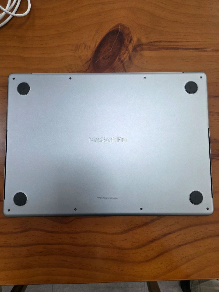 맥북프로M2Pro 14인치 이미지