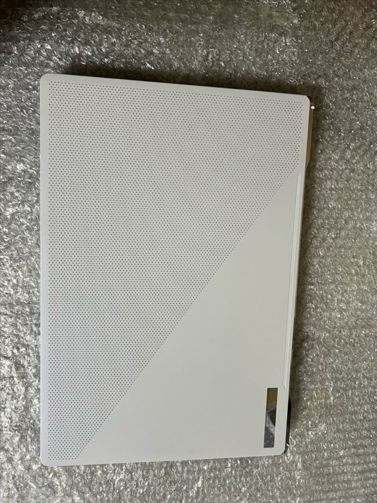 ASUS ROG G14 5900HS, RTX 3080 화이트 게이밍 노트북 이미지