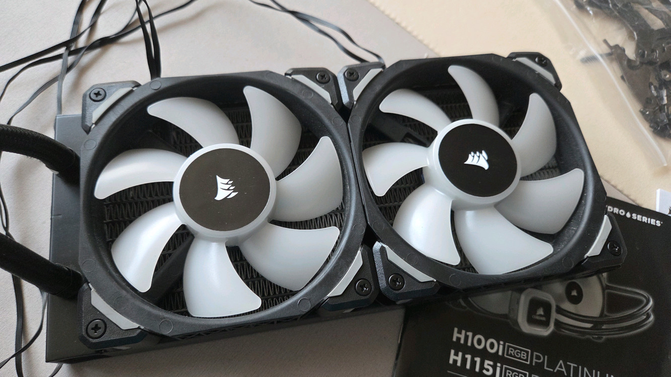 커세에수냉쿨러 h100i 이미지