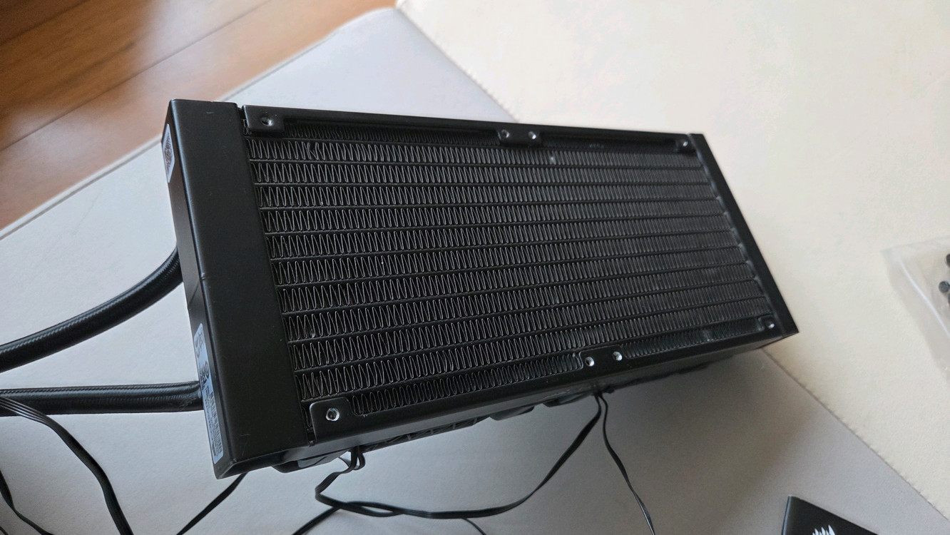 커세에수냉쿨러 h100i 이미지