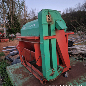 콩 탈곡기 트렉터용 이미지