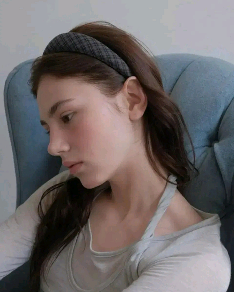 Lillycotts 릴리코츠 레이어드 긴팔 그레이 티셔츠 이미지