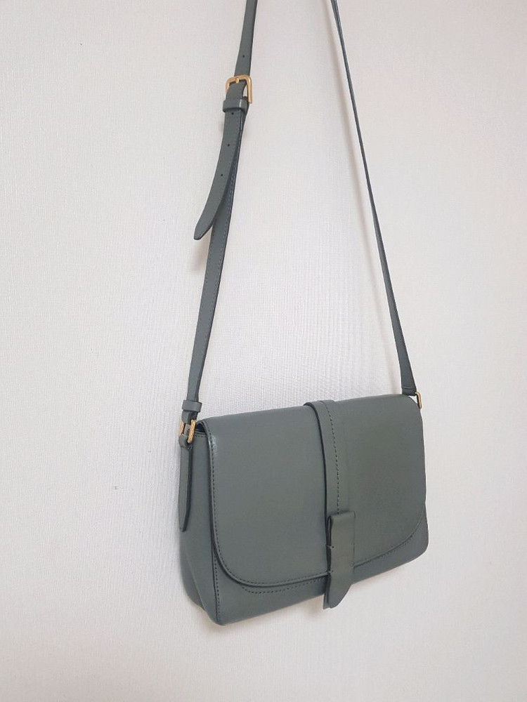 빈폴 크로스백--정품 이미지