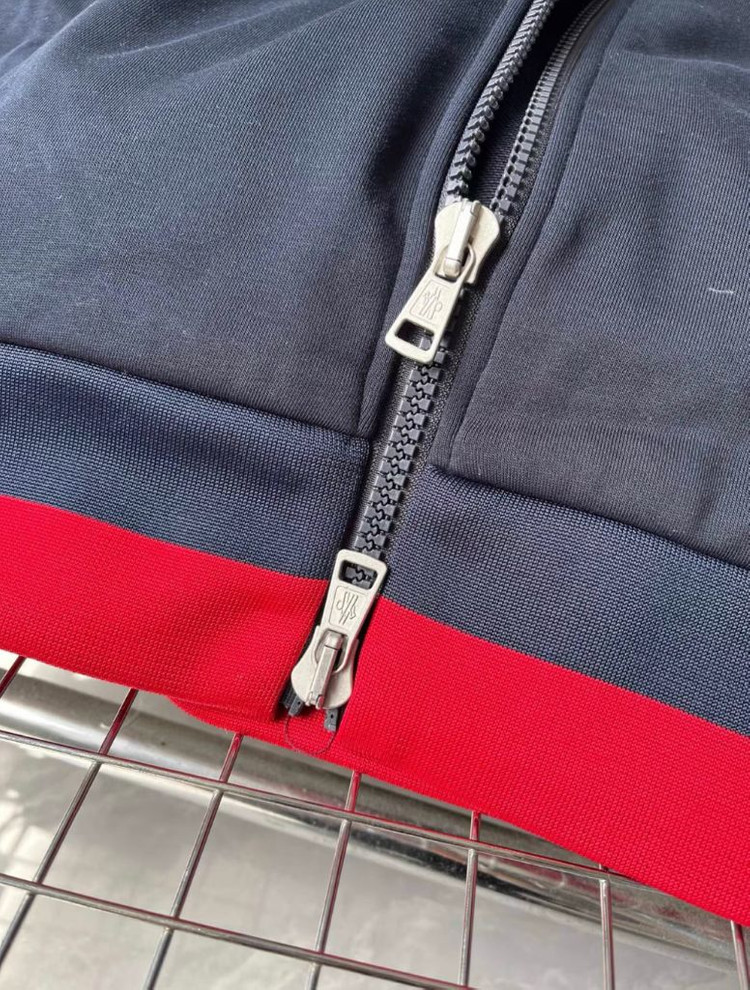 몽클레어 후드 집업 이미지