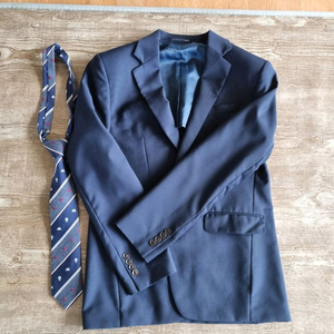 지오지아 상하의 정장세트 / 상의는 사이즈 안나와 있고 바지는 86사이즈 / 네이비색 이미지