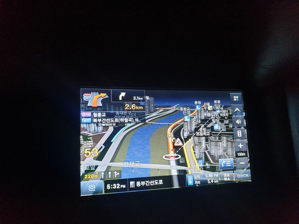 [8인치] 만도 KF100 3D 지니맵 네비게이션 이미지