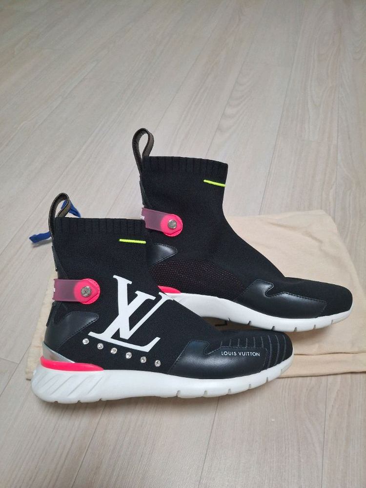 (정품) 새상품 루이비통 로고 큐빅 삭스러너 여성 스니커즈 이미지