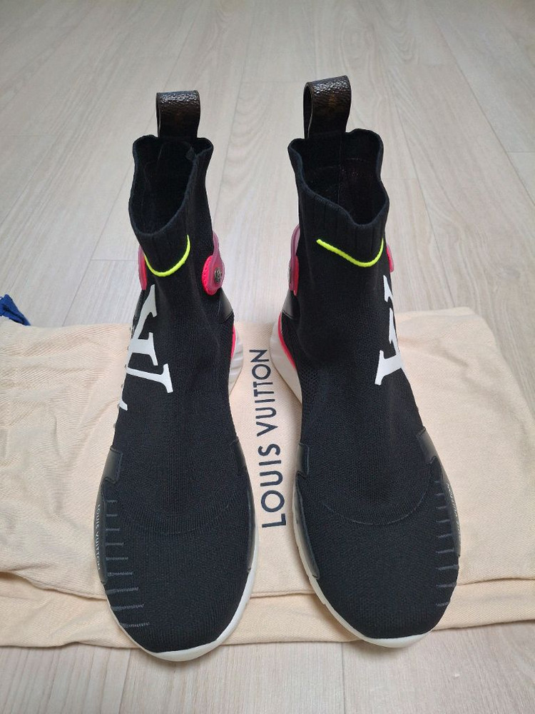 (정품) 새상품 루이비통 로고 큐빅 삭스러너 여성 스니커즈 이미지