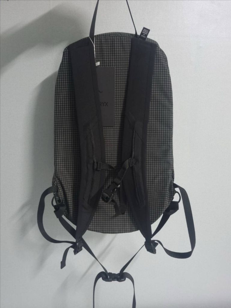 아크테릭스 컨실15 블랙 이미지