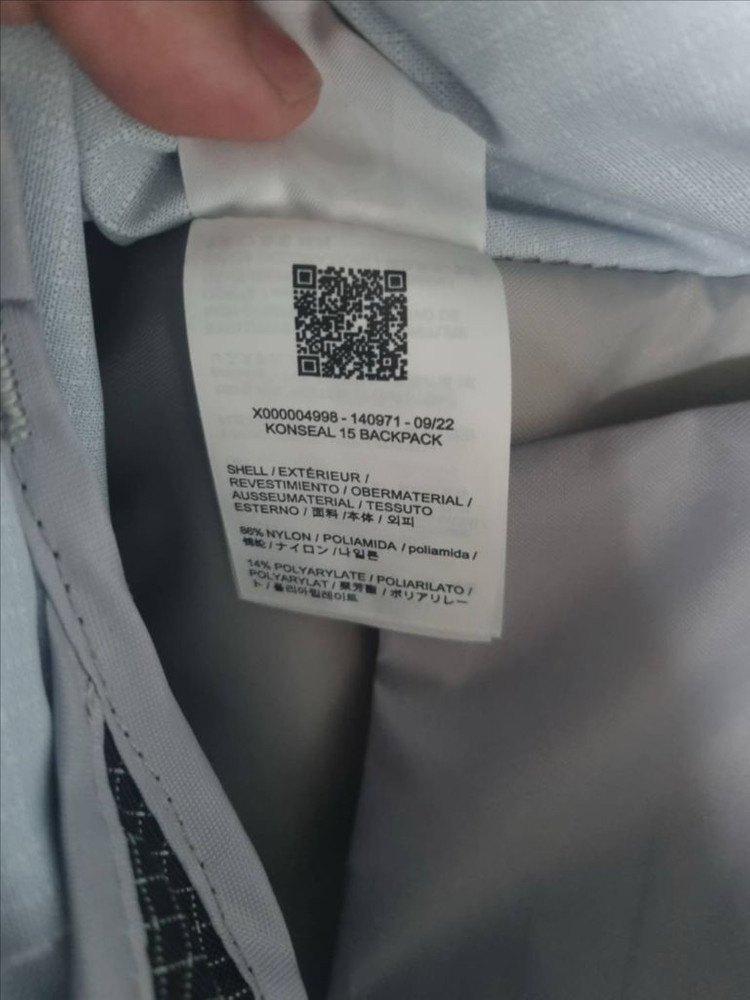 아크테릭스 컨실15 블랙 이미지