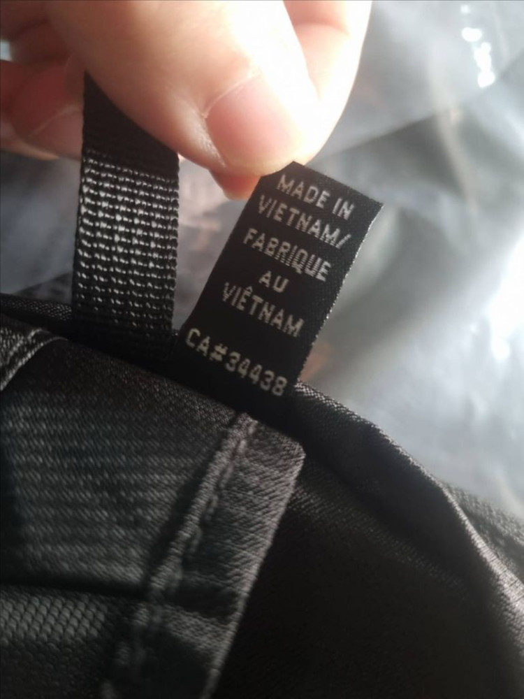 아크테릭스 컨실15 블랙 이미지