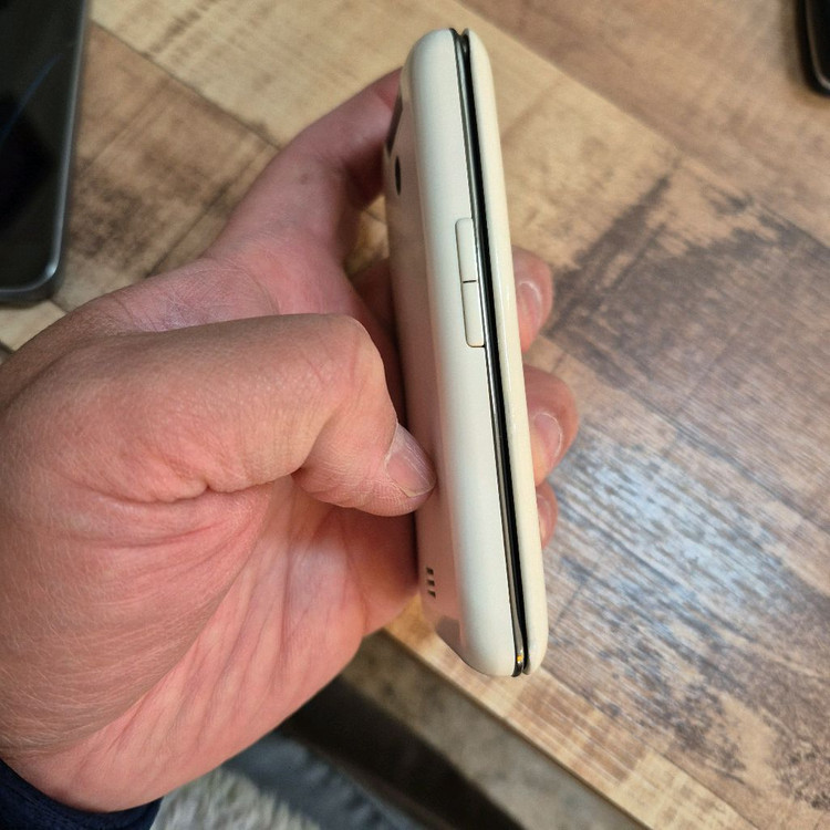 삼성피처폰 이미지