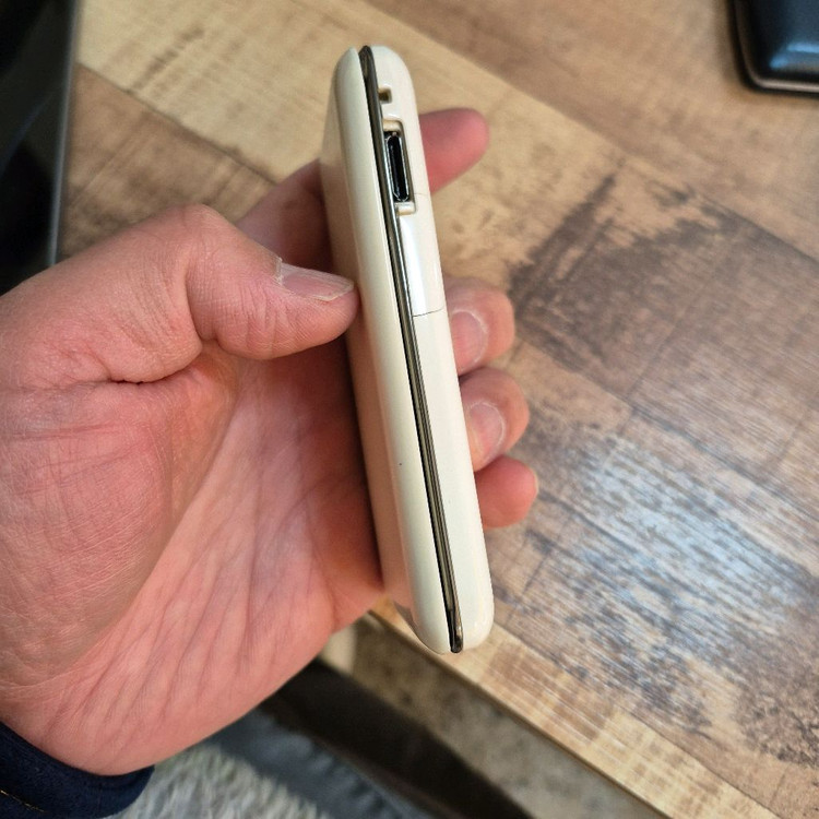 삼성피처폰 이미지