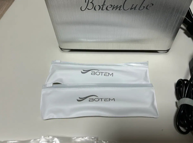 보템큐브 고주파 피부 관리기 이미지