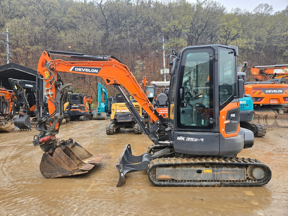 미니굴삭기 DX35캐빈 22년식 저가동회전링크코끼리집게 이미지