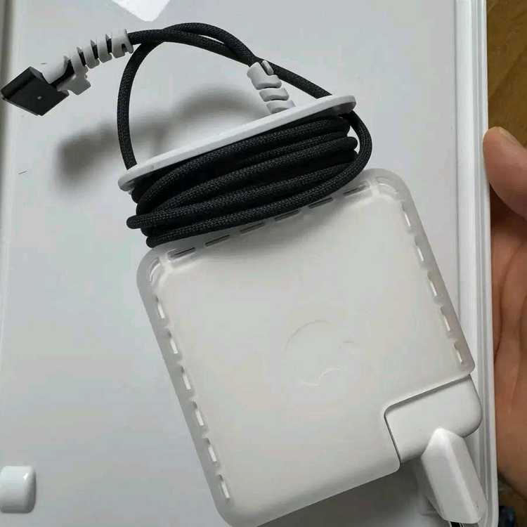 맥북프로 14인치 m4 24GB 1TB 이미지