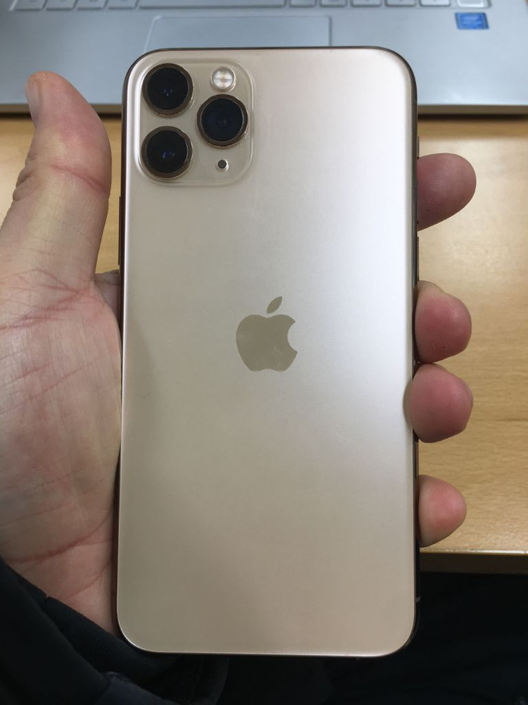 아이폰 11 프로 256기가 팝니다 이미지