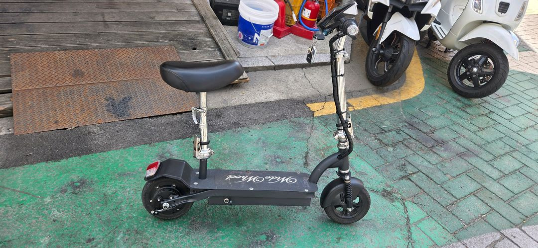 wide wheel 전동킥보드 이미지
