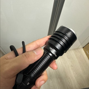 제로빔 T20 LED 랜턴 판매해요 이미지