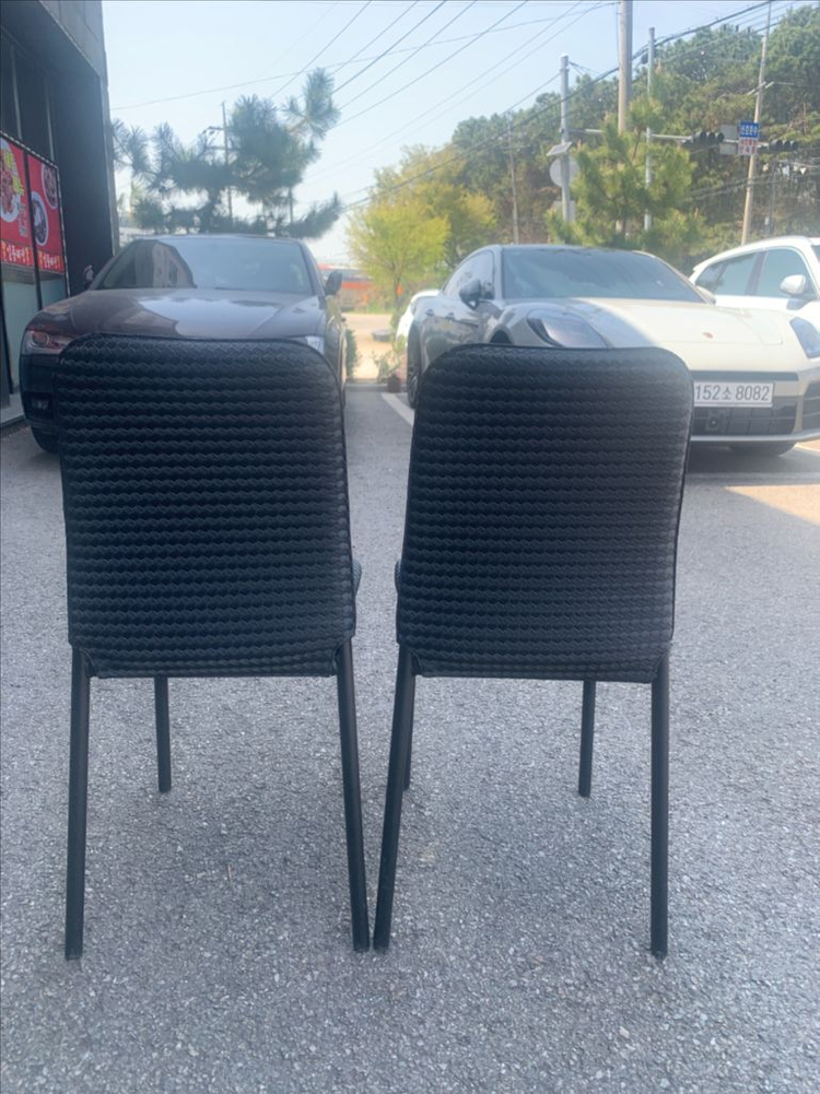 가죽의자 카페의자 식당의자 32개 이미지