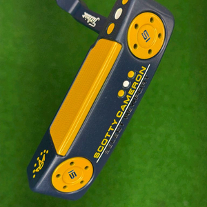 타이틀리스트 스카티카메론 셀렉트 뉴포트 네이비 커스텀 이미지